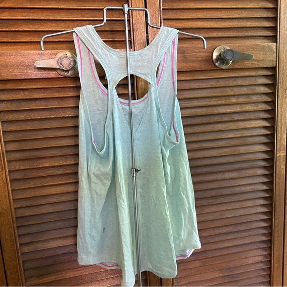 Ivivva size 14 peppermint tank with cute cut out on the back - Picture 2 of 5